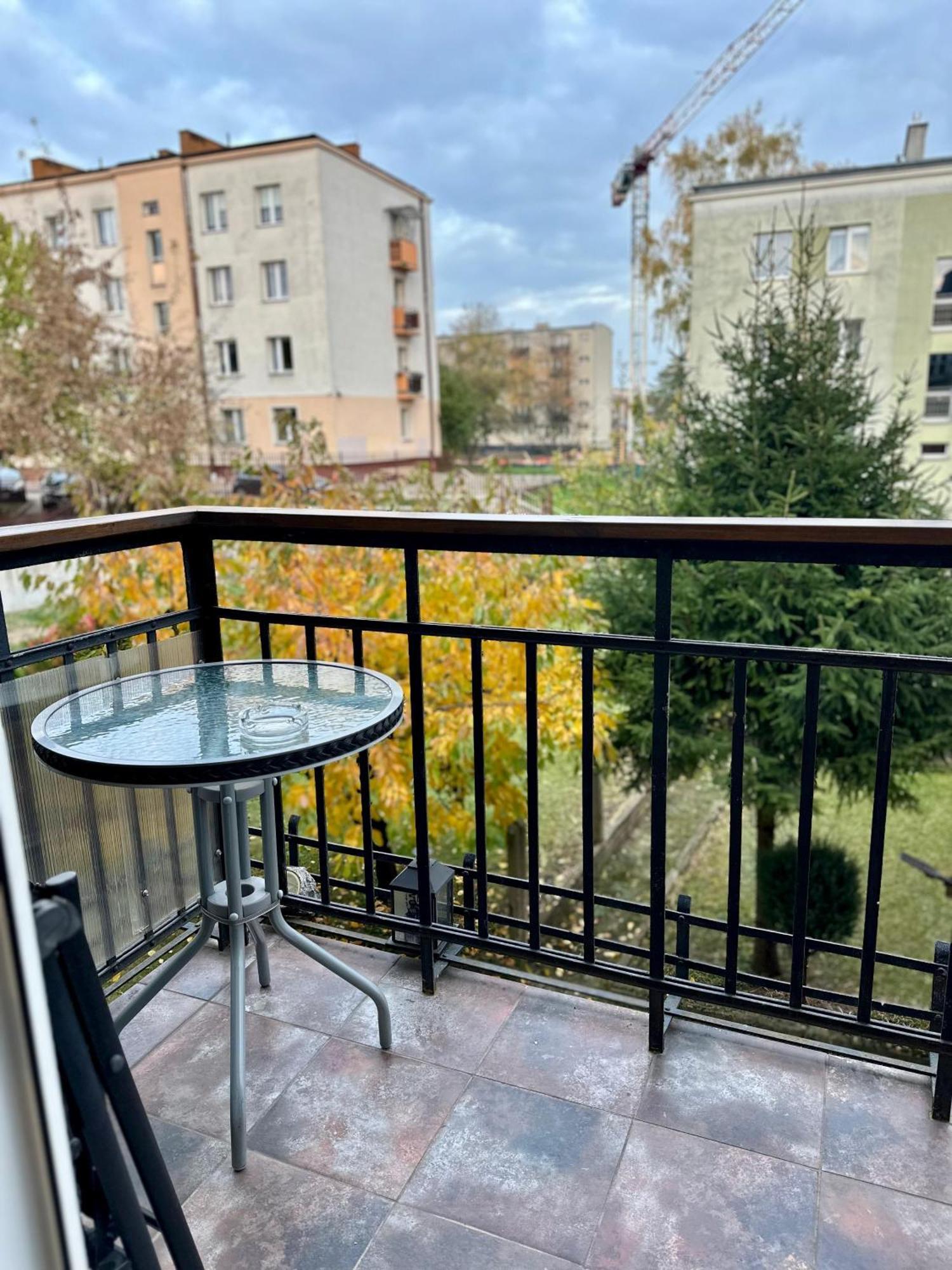 Apartament Przy Dworcu 拉多姆 外观 照片